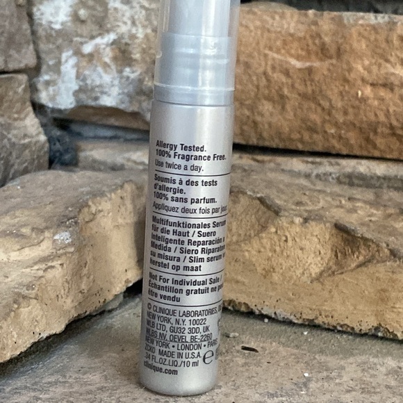 Clinique Smart custom repair serum anti-aging dark spots fine lines wrinkles - Picture 3 of 3